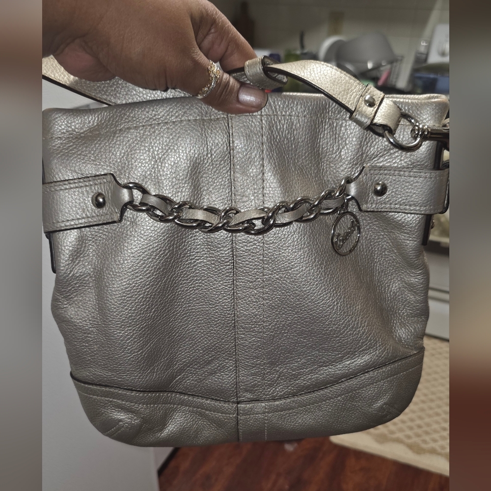 Metallic Silver Leather Shoulder Bag with Chain Accent